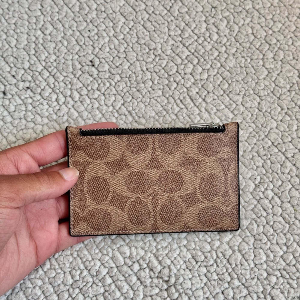Coach Card Card Holder in Signature Canvas with Zip Pocket